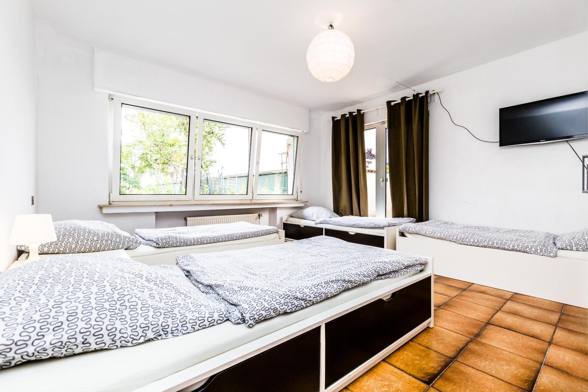 Apartment Koeln Weidenpesch Room photo